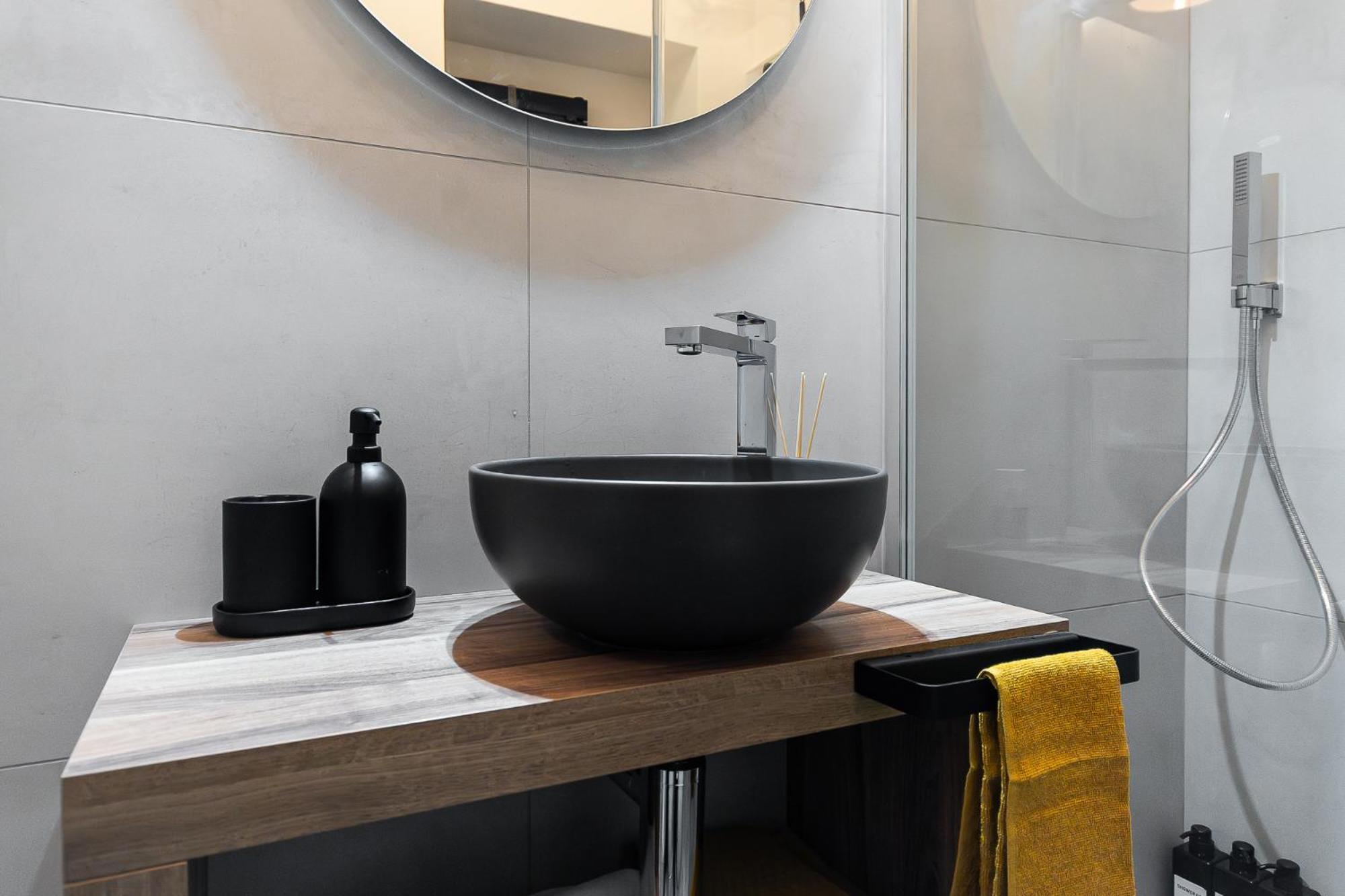 Loano Centro Storico Appartamento Loft Con Parcheggioprivatogratuito Εξωτερικό φωτογραφία